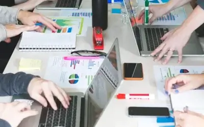 How to Adapt Sales Strategies for Changing Traveler Preferences